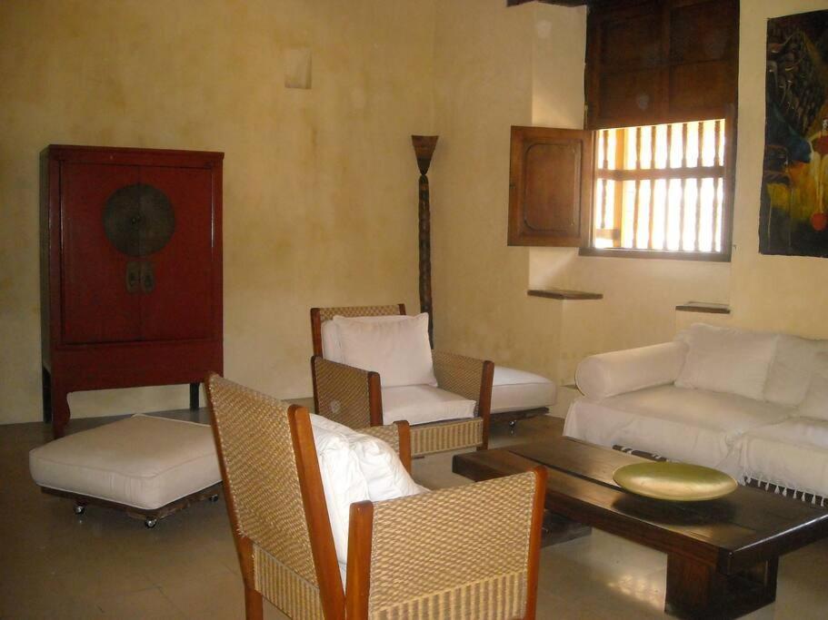 Charming Colonial With Pool, Walled Сasa de vacaciones Cartagena