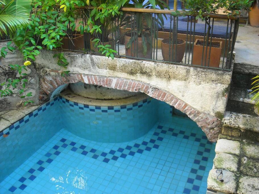 Сasa de vacaciones Charming Colonial With Pool, Walled Cartagena