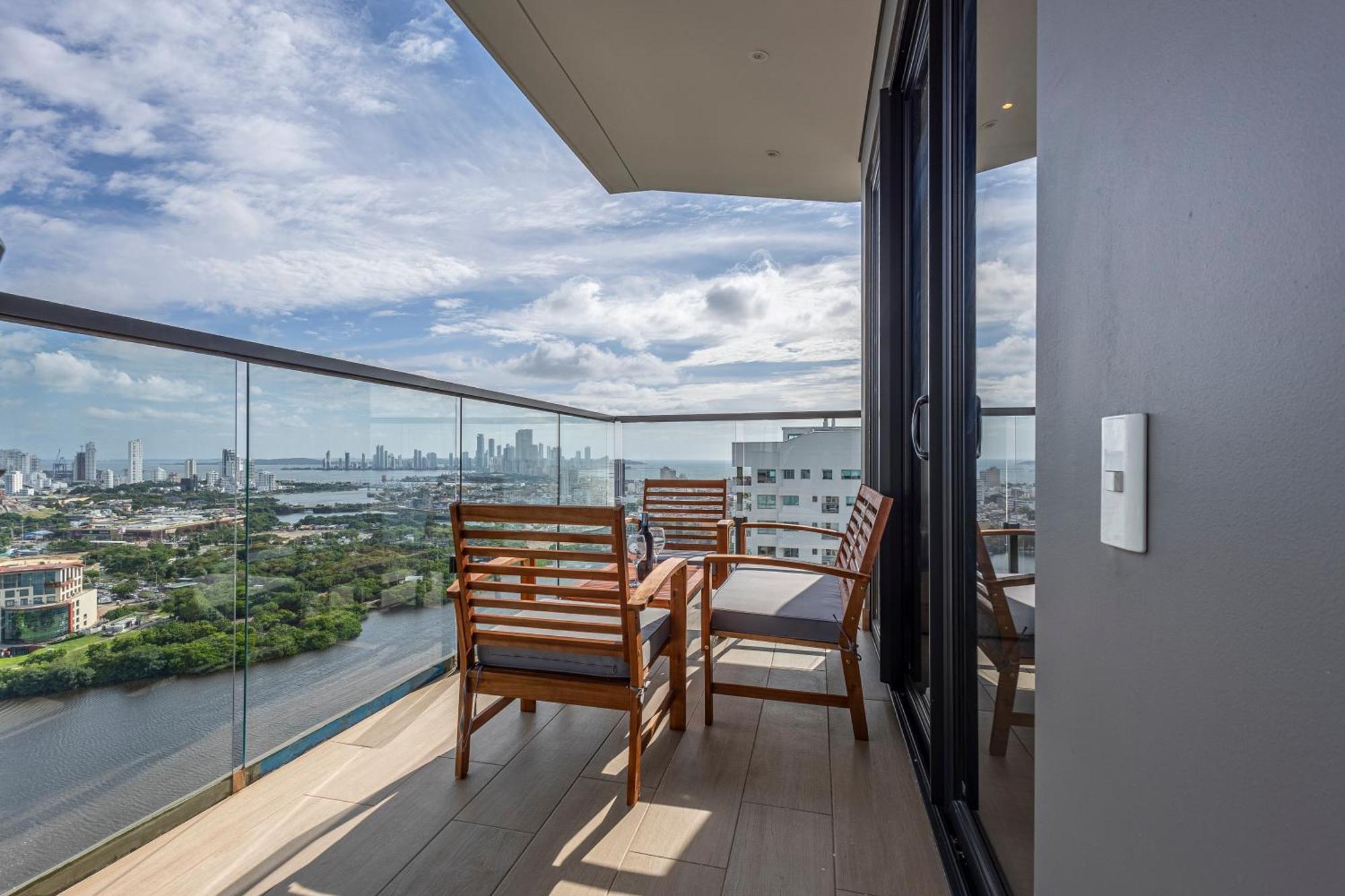 Apartamento Cabrero Centro Tropical - Con Vista Al Mar *