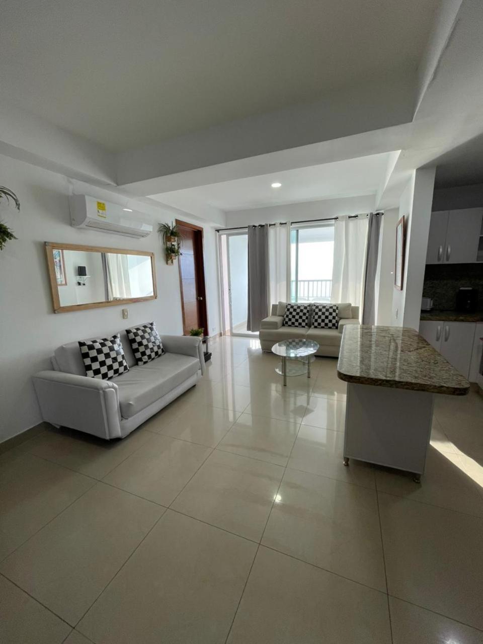 Apartamento Frente Al Mar *