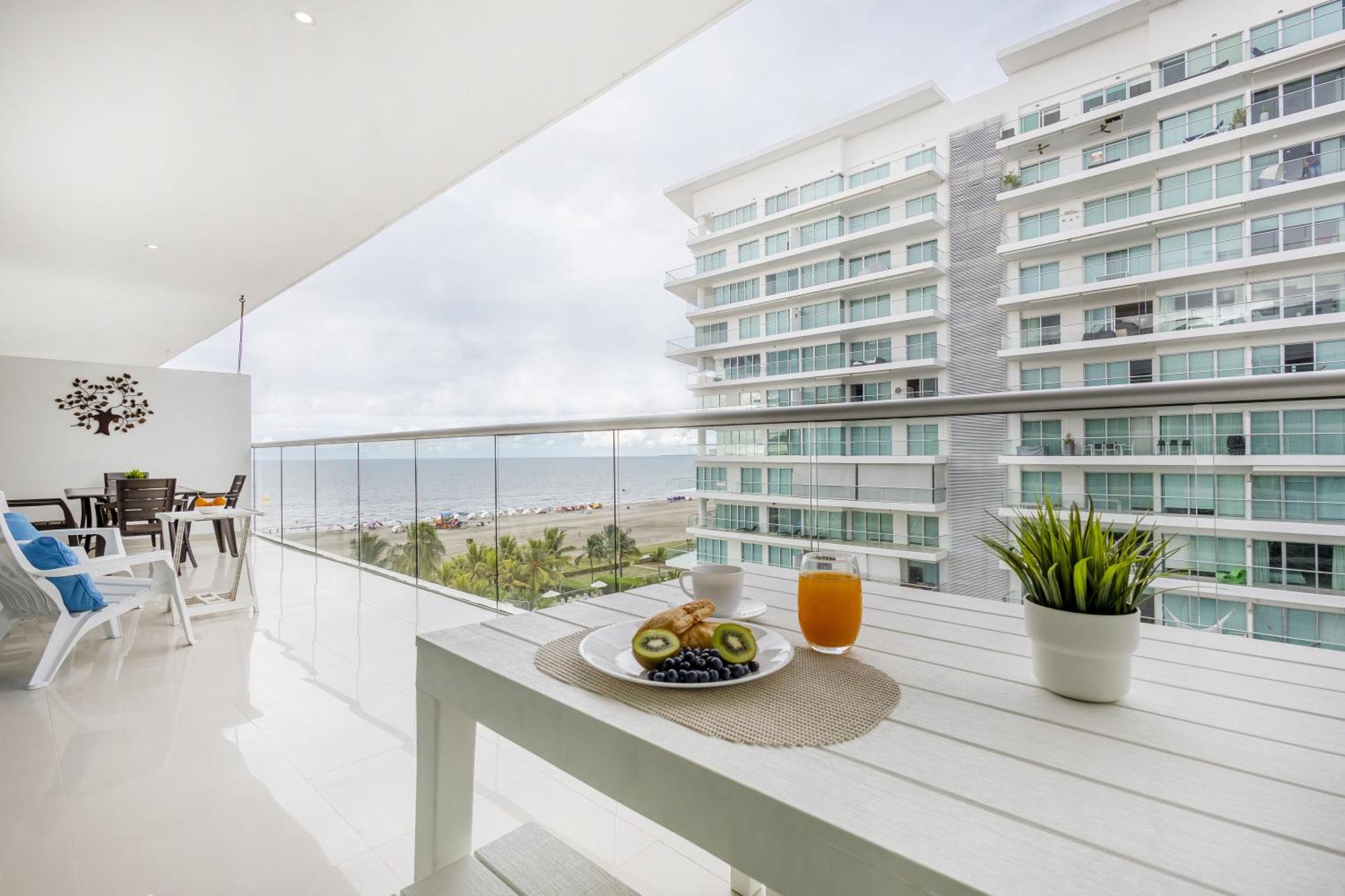 Morros Pelican Summer - Livin Colombia Apartment *