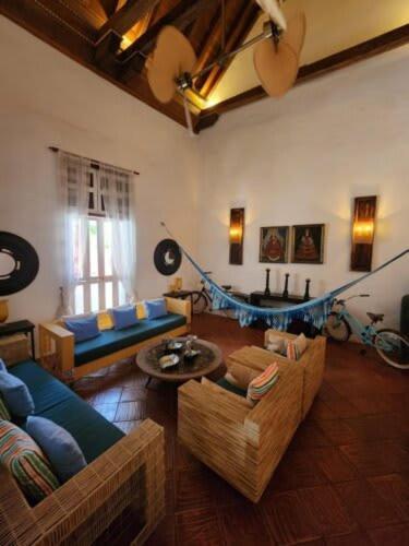 Divine 4br House With Pool In Holiday home
