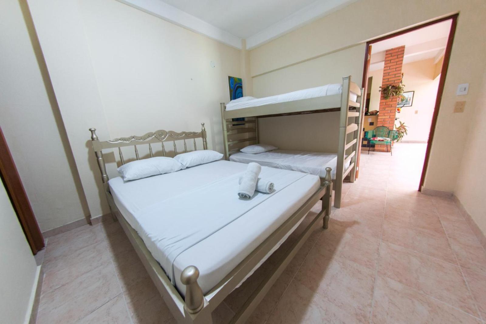 Habitación Privada Y Amplia Cerca Zonas Turísticas Pensión
