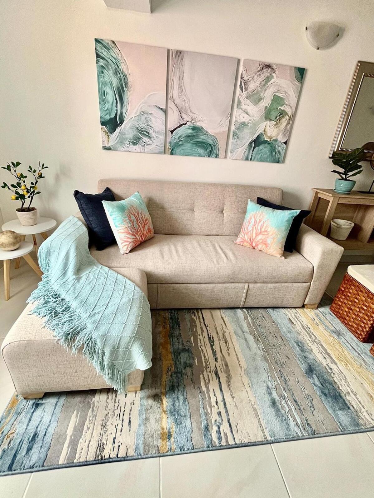 Apartamento Con Full Aire Acondicionado Y Agua Caliente Dentro De Murallas - 3-1 B *