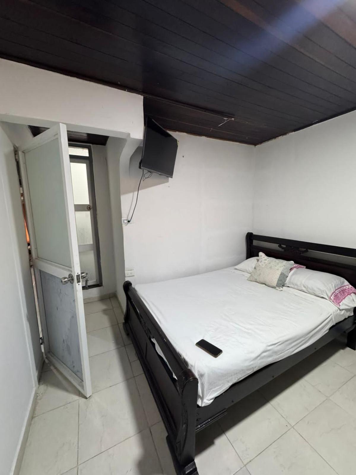 Guest house Red House 47 *