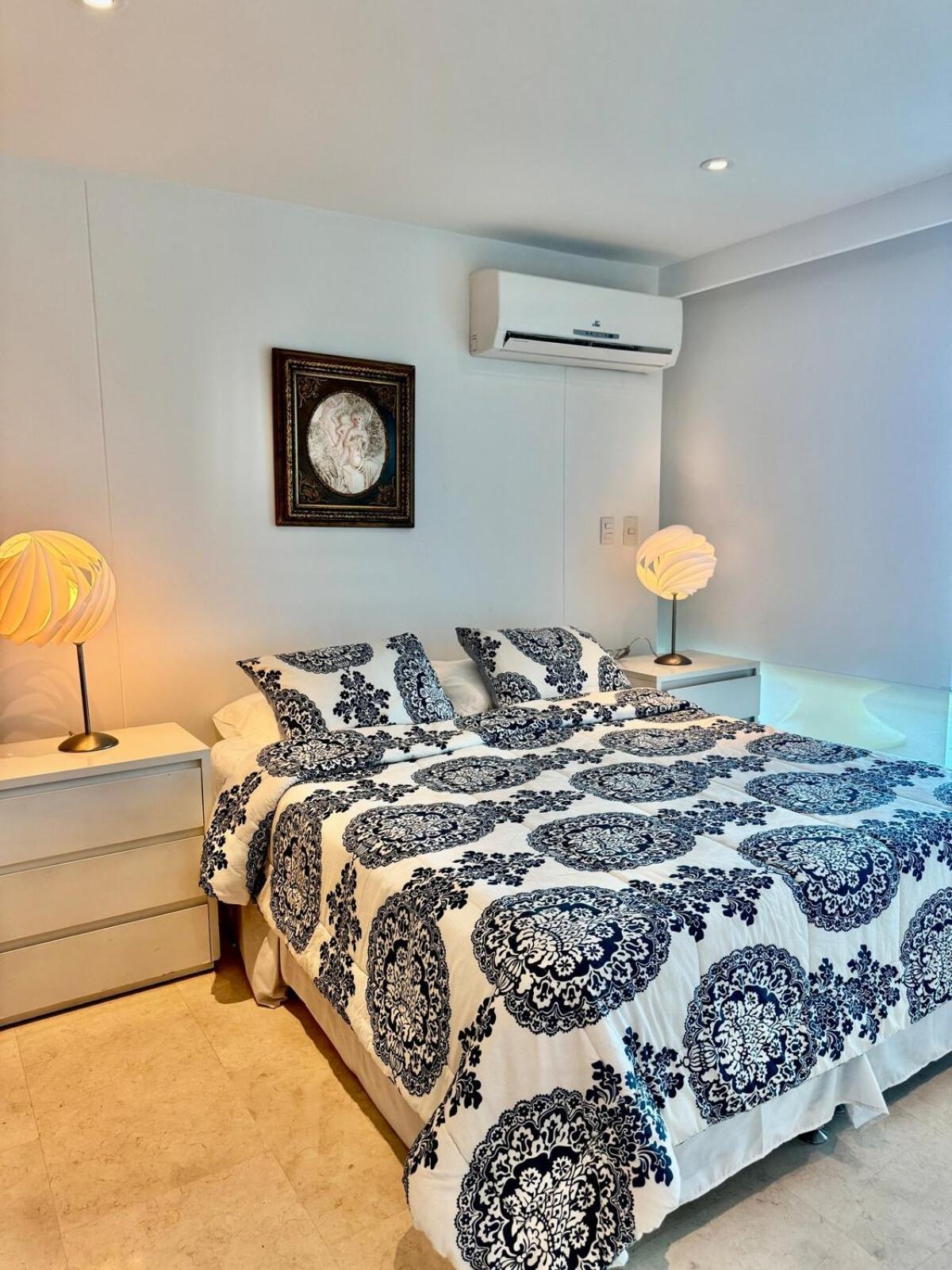 Beautiful 2 Bedroom Ocean View In Cartagena