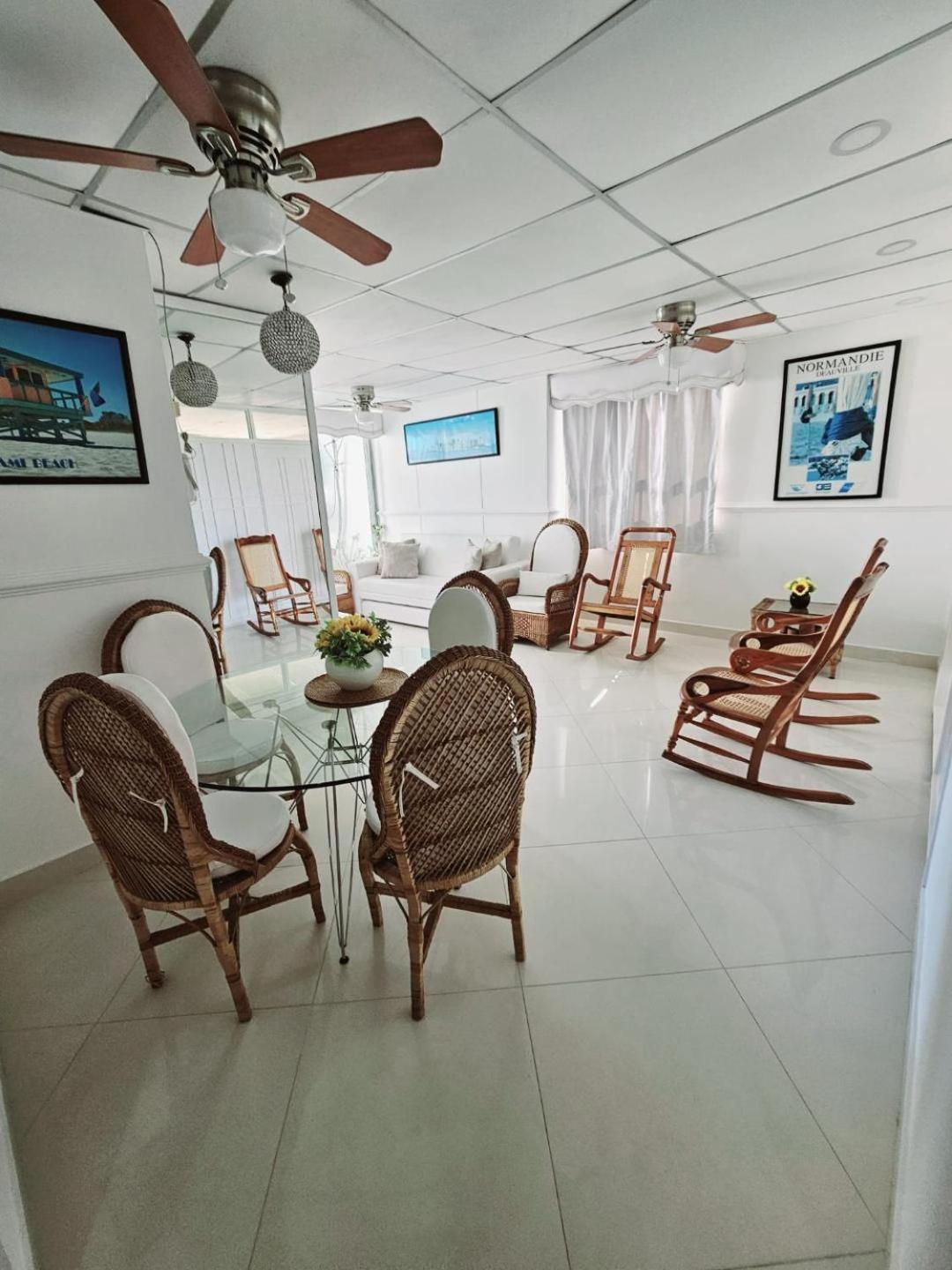 Apartment Vacation With Water Views In Every Room!