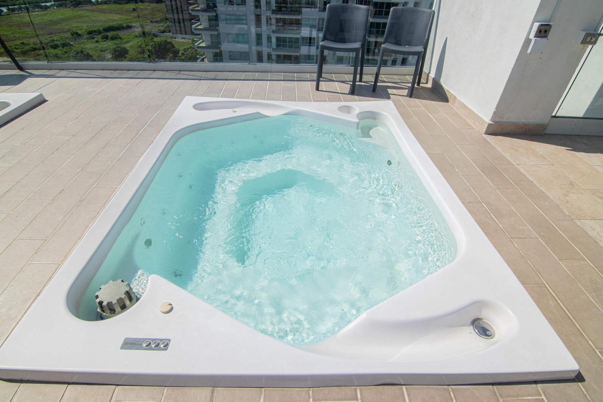 New & Comfortable In Cielo Mar *