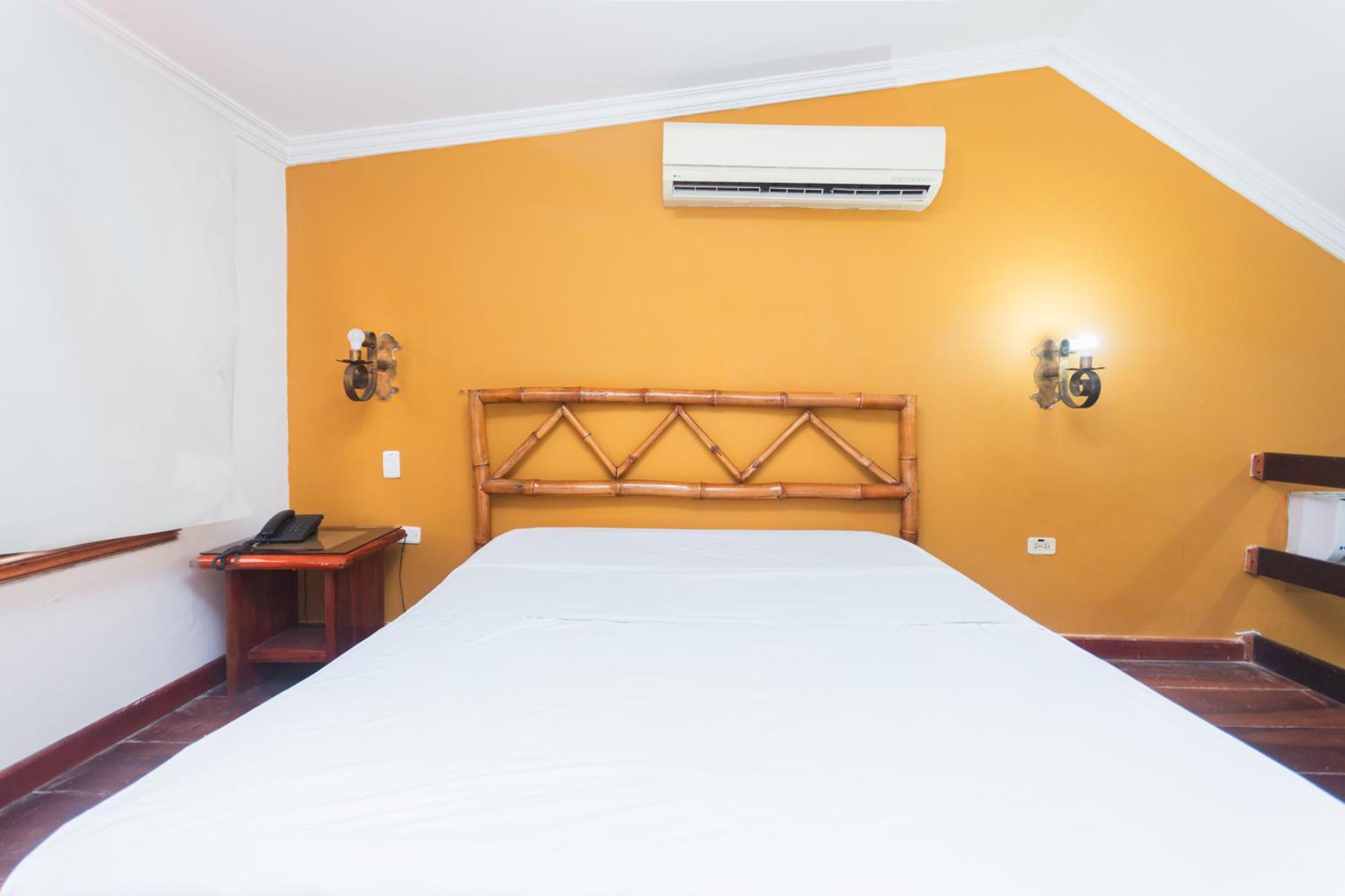 Hotel Baluarte Coast