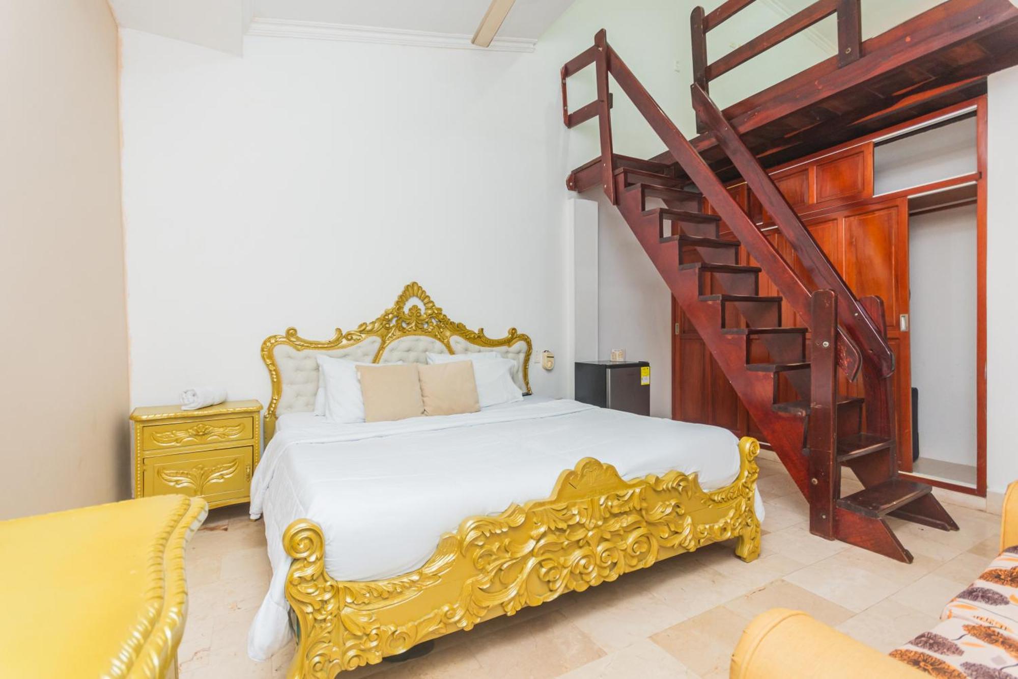 Hotel Baluarte Coast