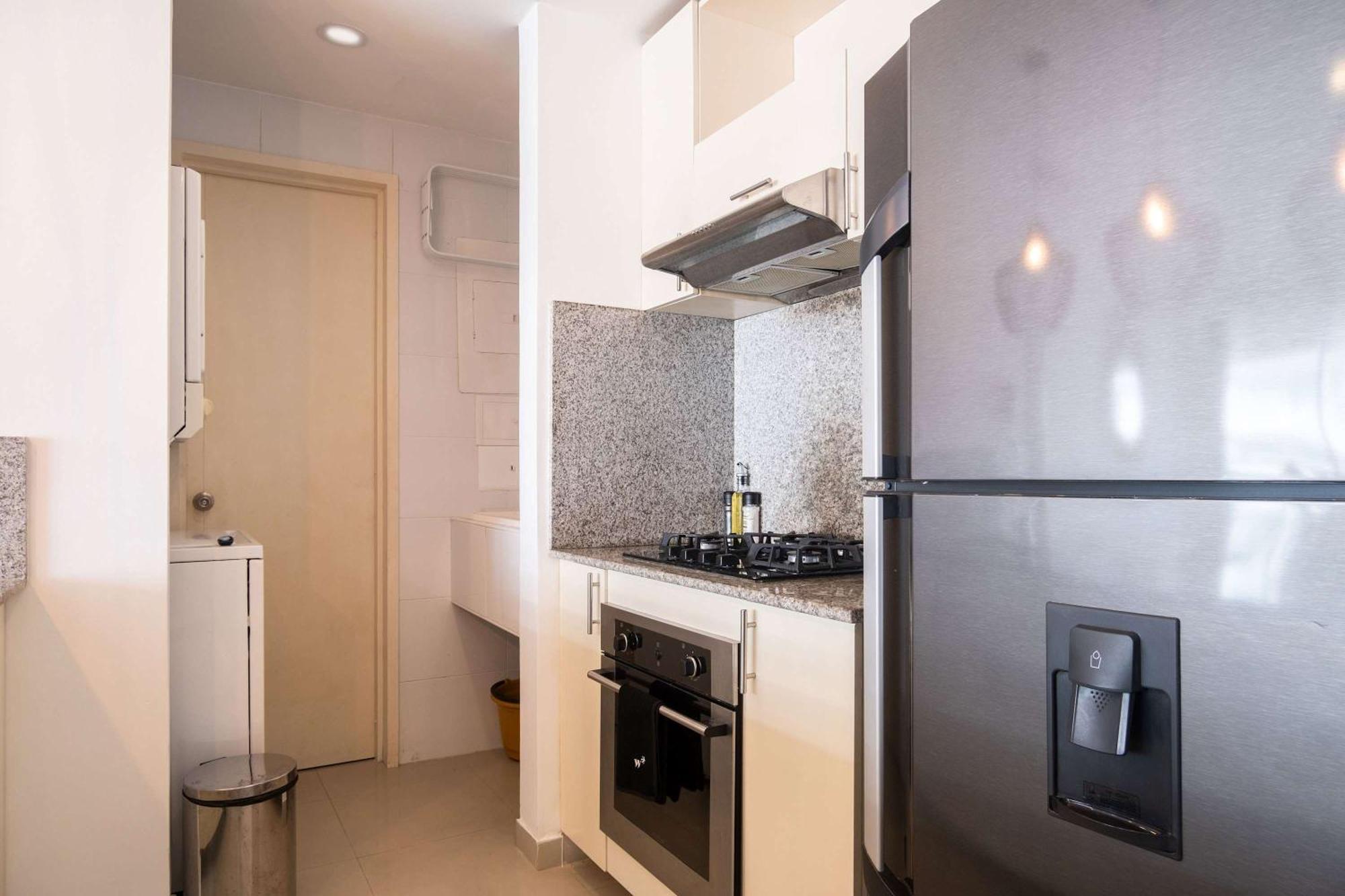 Apartamento Impeccable 2br With Charming Balcony In Sunset