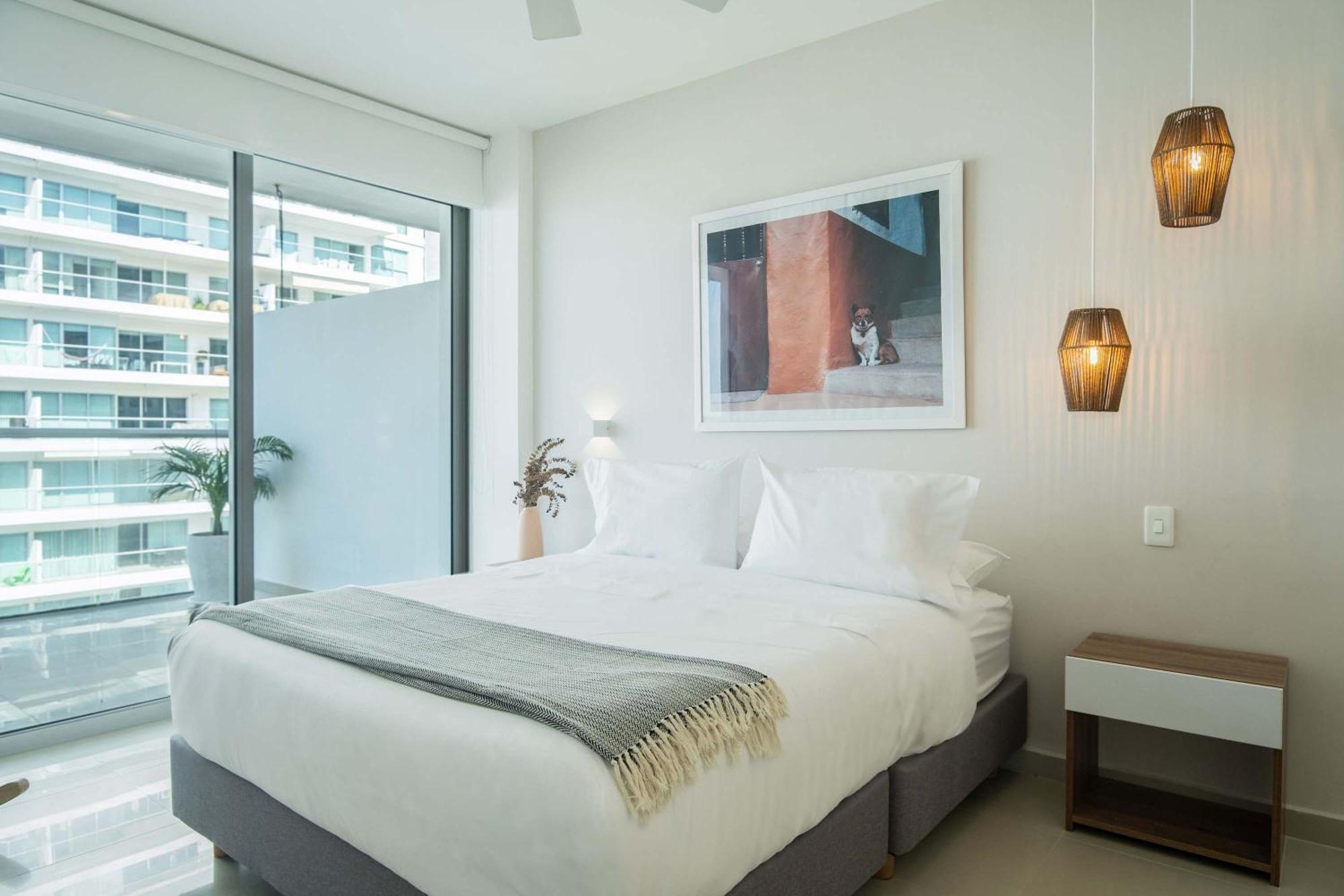 Impeccable 2br With Charming Balcony In Sunset Cartagena