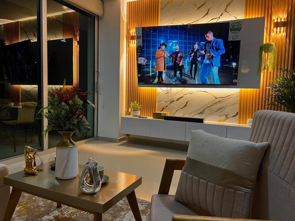 Luxury, Y Exclusivo1 Linea Playa Privada