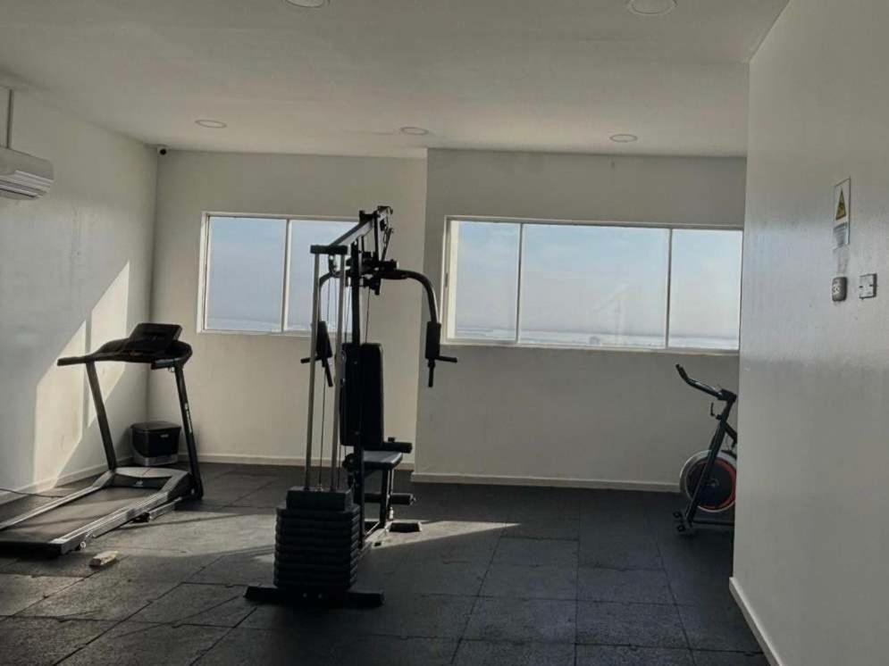 Ocean Breeze 3br Pool & Balcony - Torre Primi Apartamento *