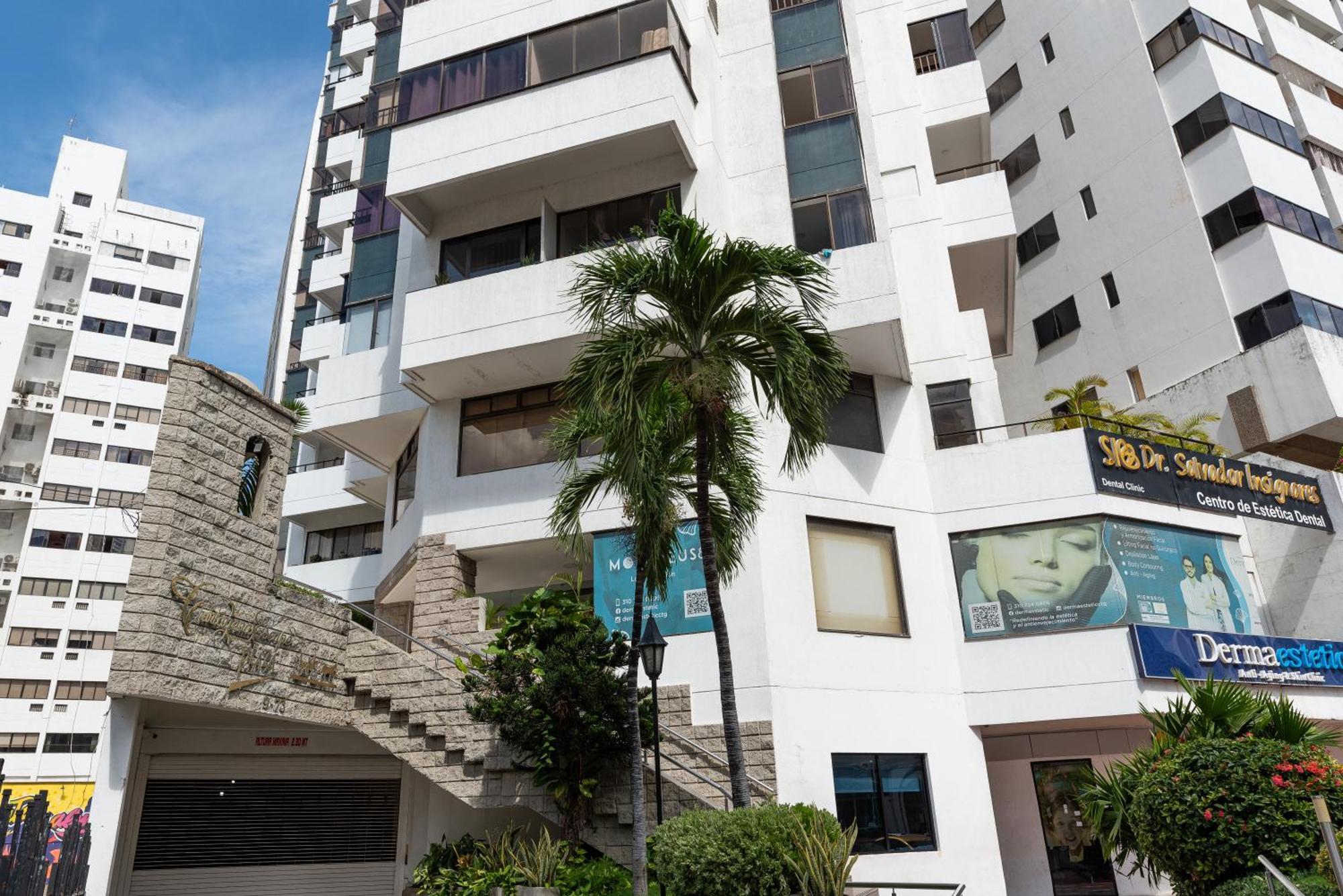 En Bocagrande - Piscina, Jacuzzi Y Mar Apartamento Cartagena