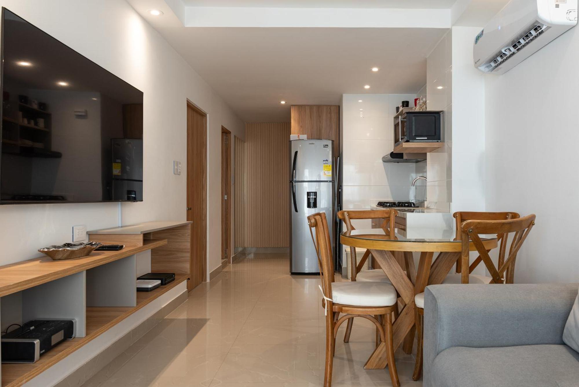 Apartamento En Bocagrande - Piscina, Jacuzzi Y Mar