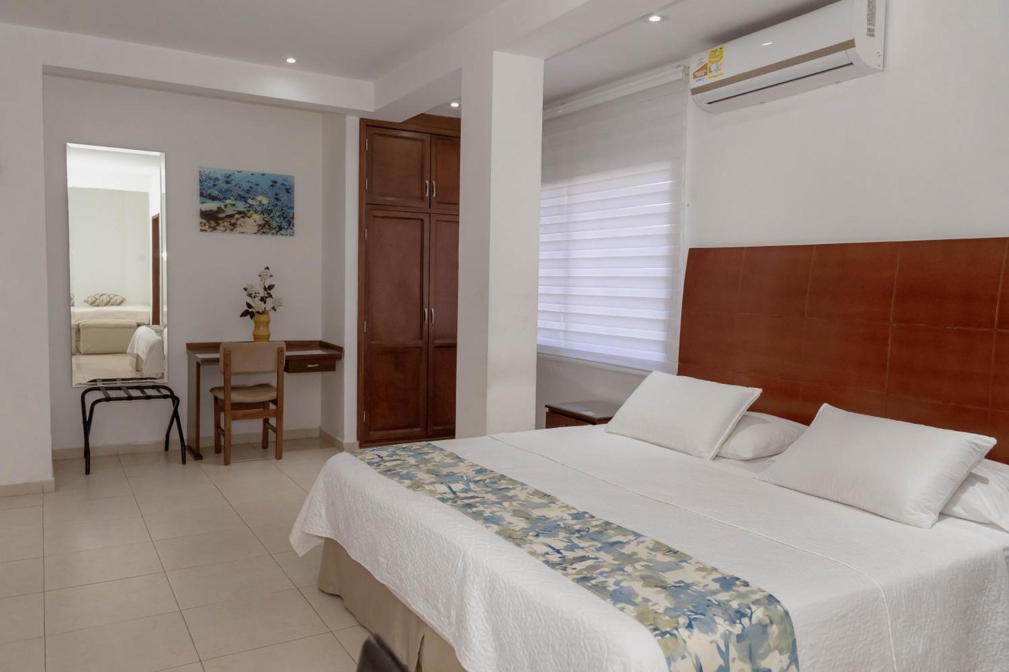 Hotel Coral Reef Cartagena 3*