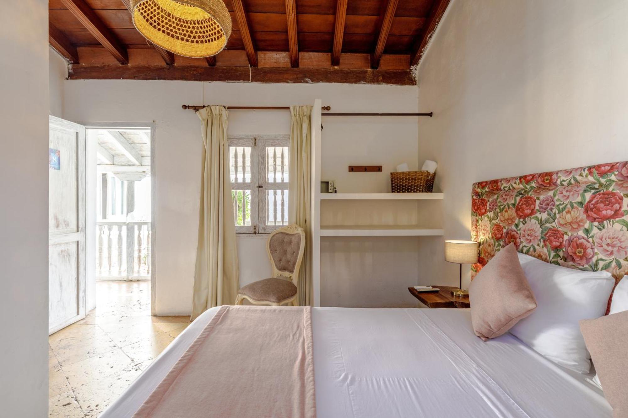 Bolola Hotel