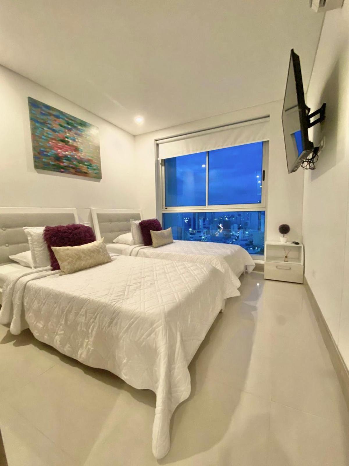 Beachfront 3br W 360 Views *