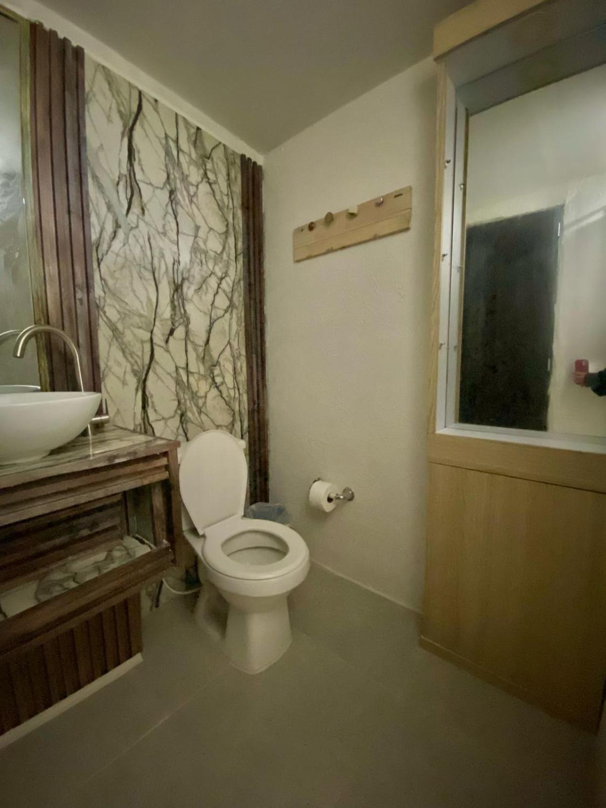 Hostal La Antigua Capsula