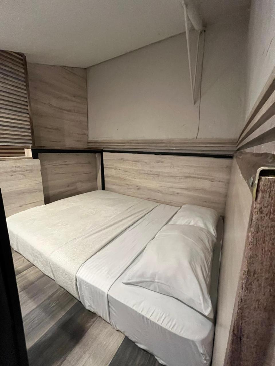 Hostal La Antigua Capsula