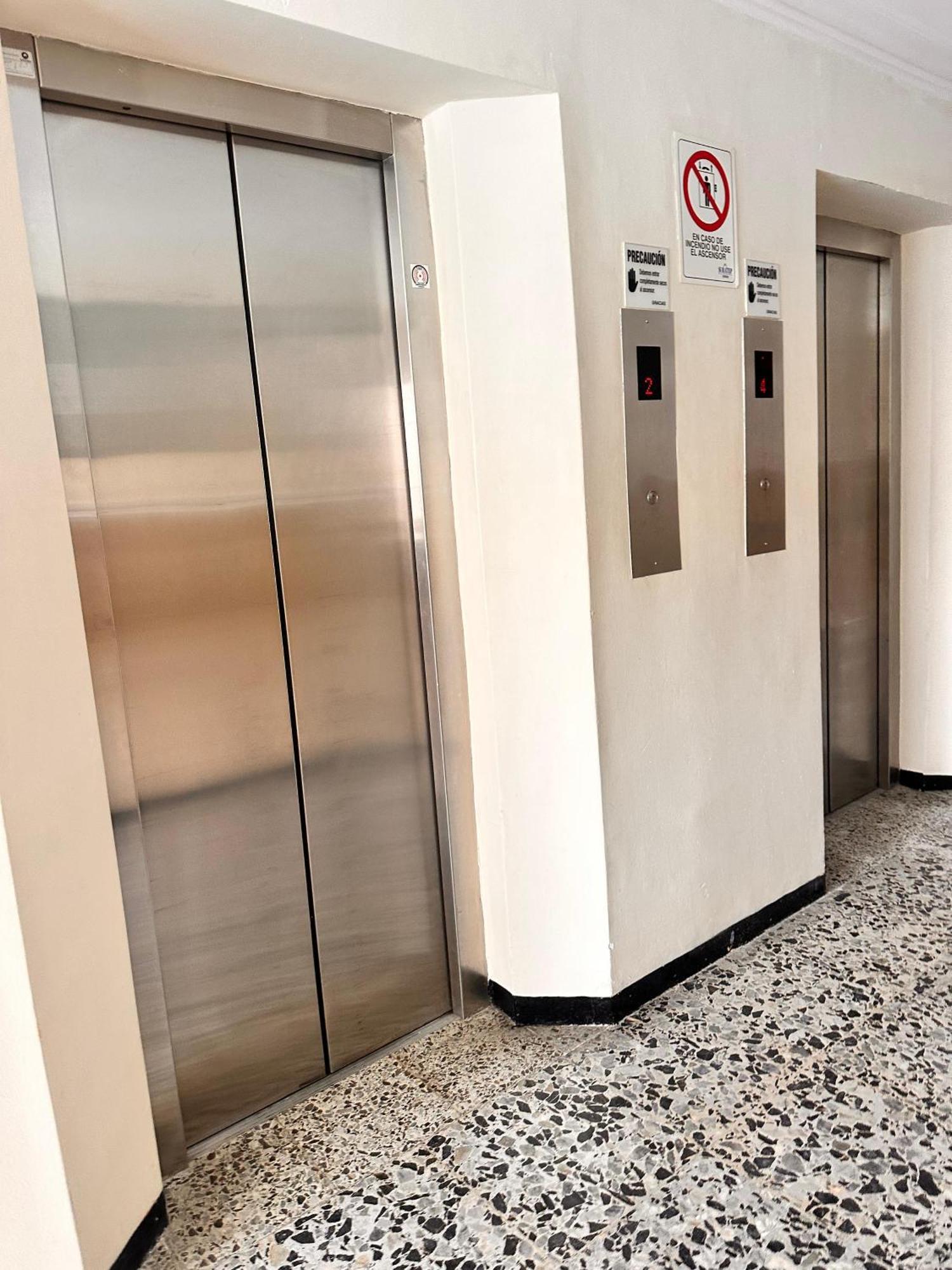 Apartamento Piso Alto, Cerca Hilton Y Dan Carton Salida Al Mar Cartagena