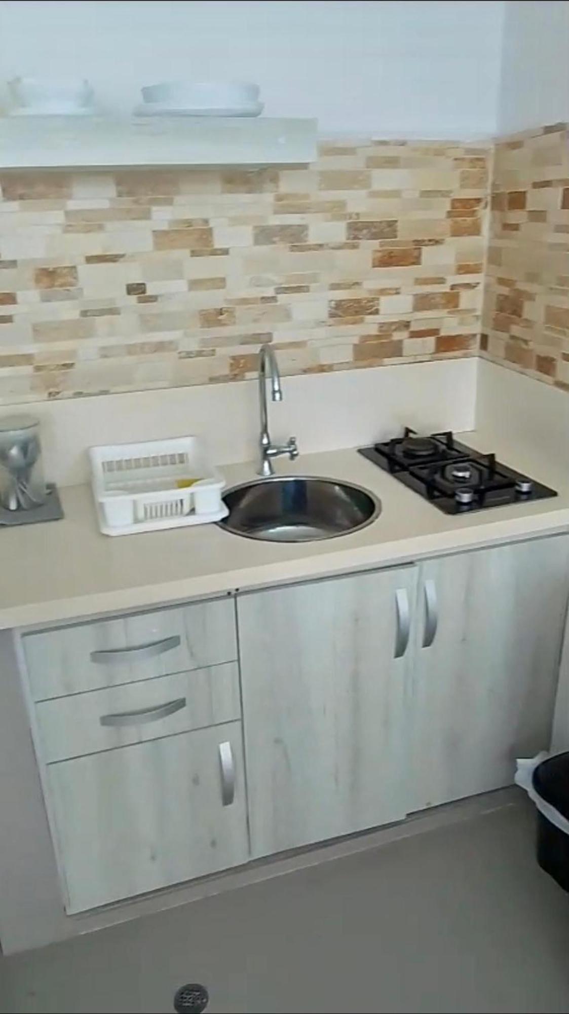 Apartamento Piso Alto, Cerca Hilton Y Dan Carton Salida Al Mar