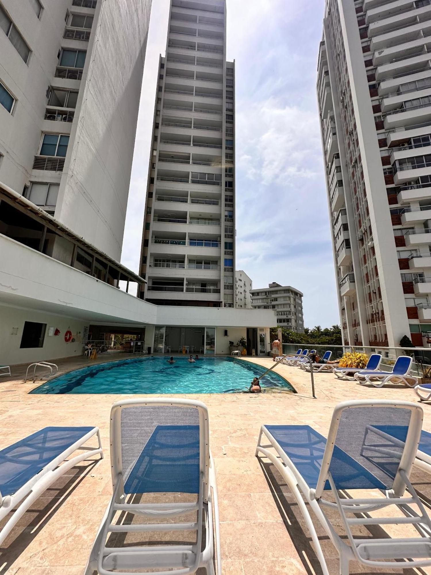 Apartamento Piso Alto, Cerca Hilton Y Dan Carton Salida Al Mar Cartagena