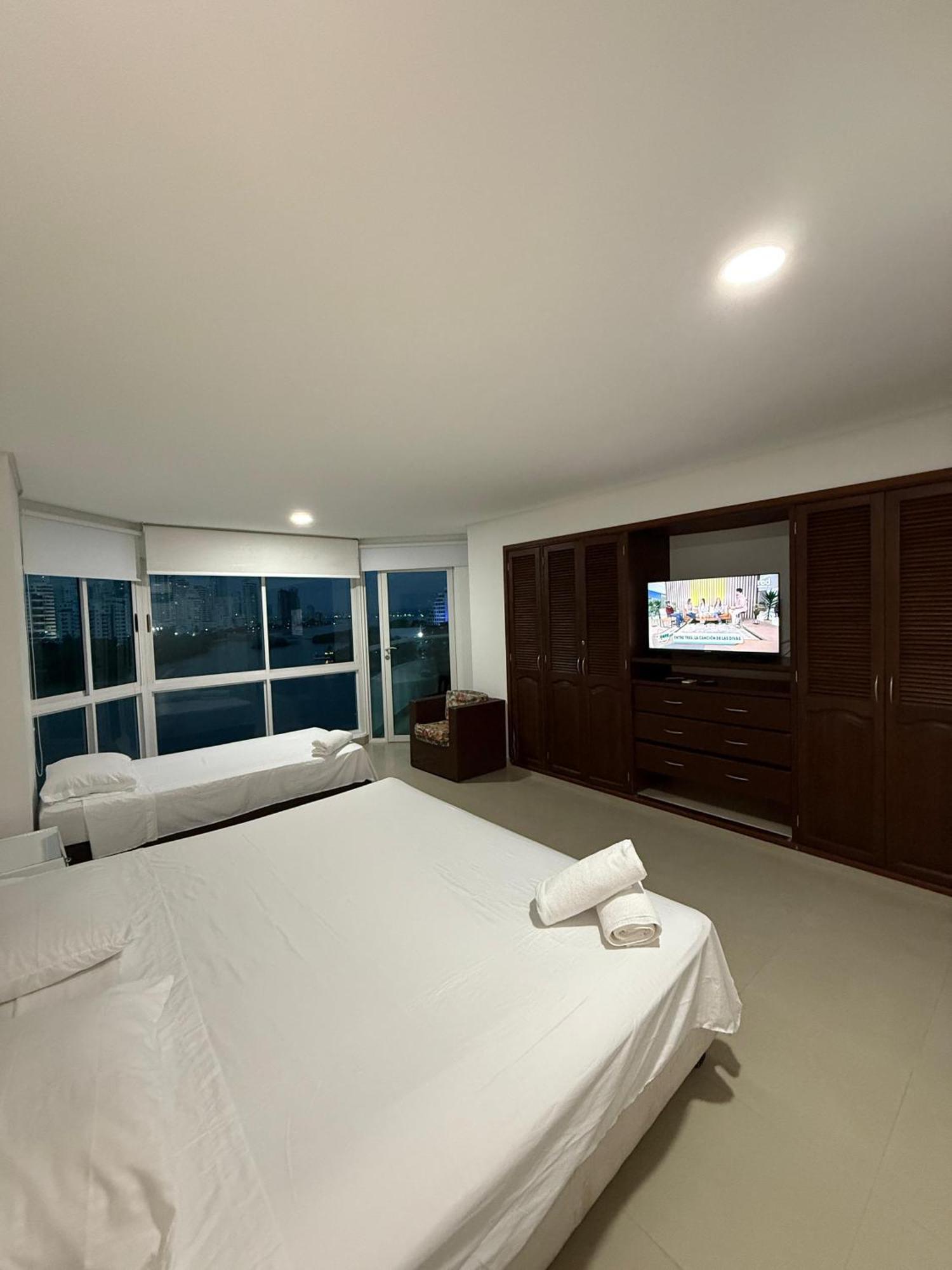 Apartamento 2 Amoblado 703a