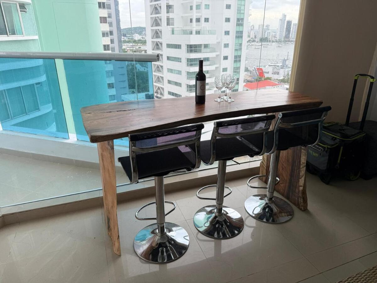 Beachfront Estelar Infinito 1401 Apartamento *