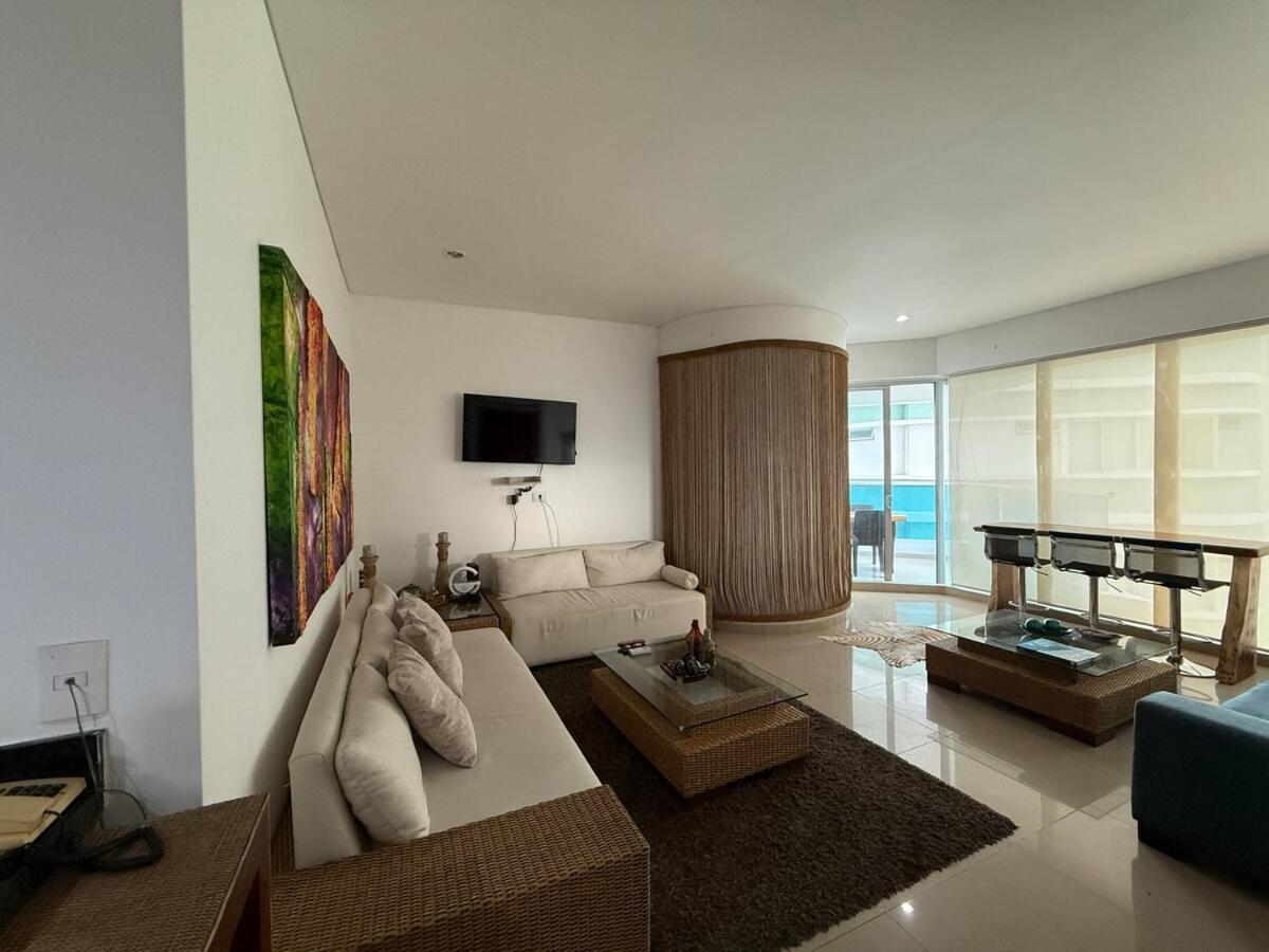 Beachfront Estelar Infinito 1401 Apartamento *