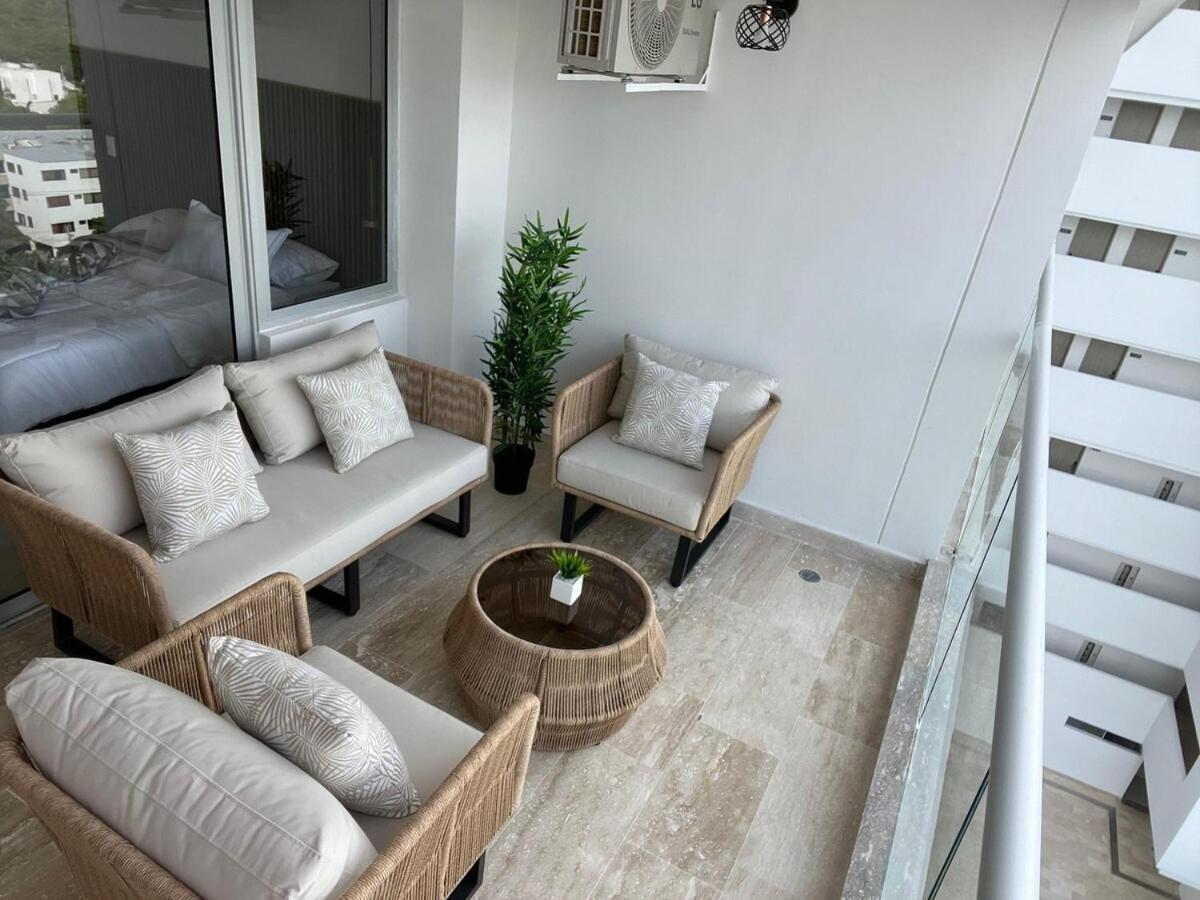 Spacious 1bedroom Pool Gym Apartamento *
