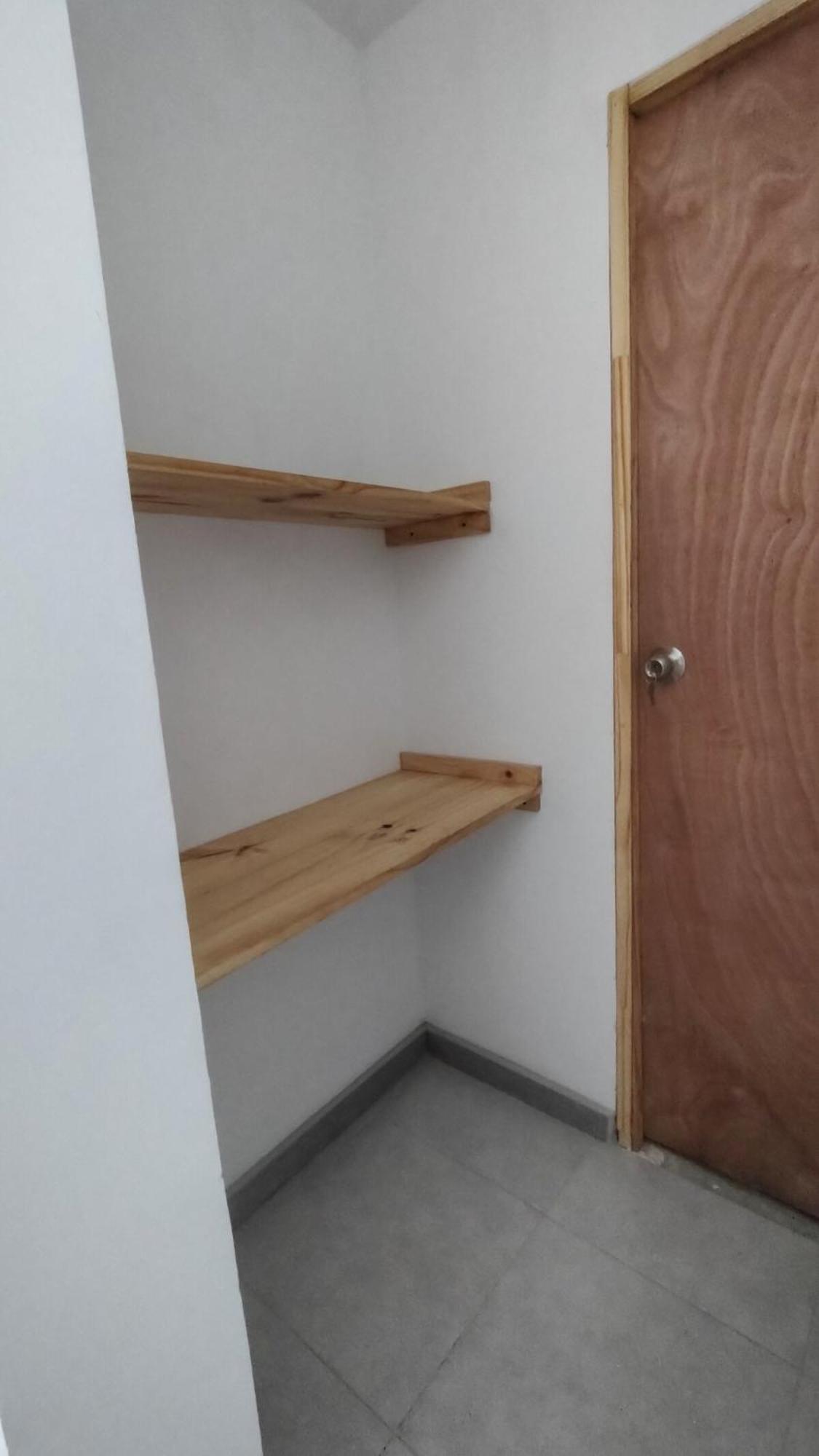 En