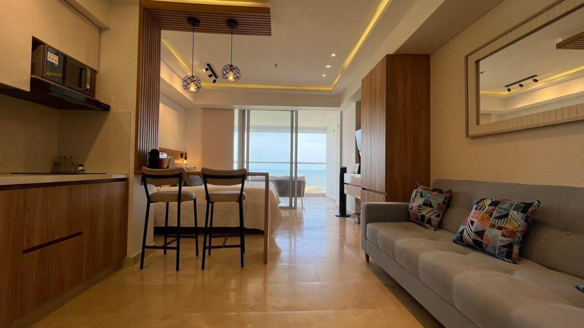 Luxury With A Location And Pool