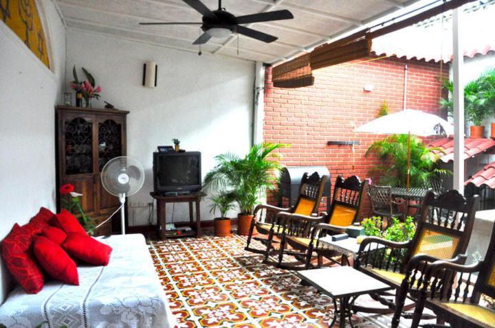 Hotel Casa Marta 3*