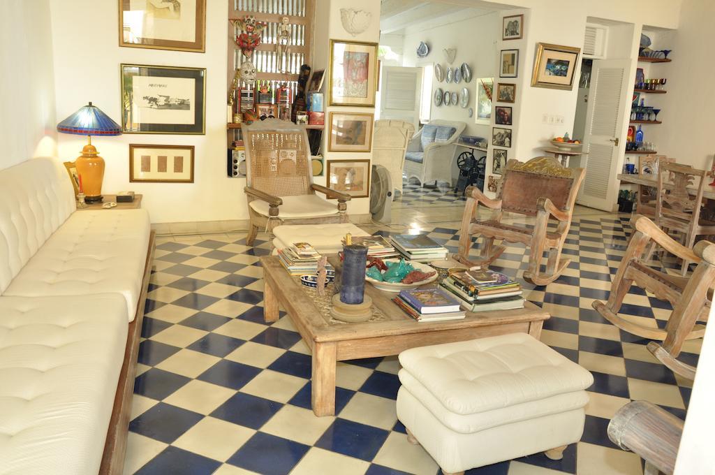 Hotel Casa Mantilla 3-37 *