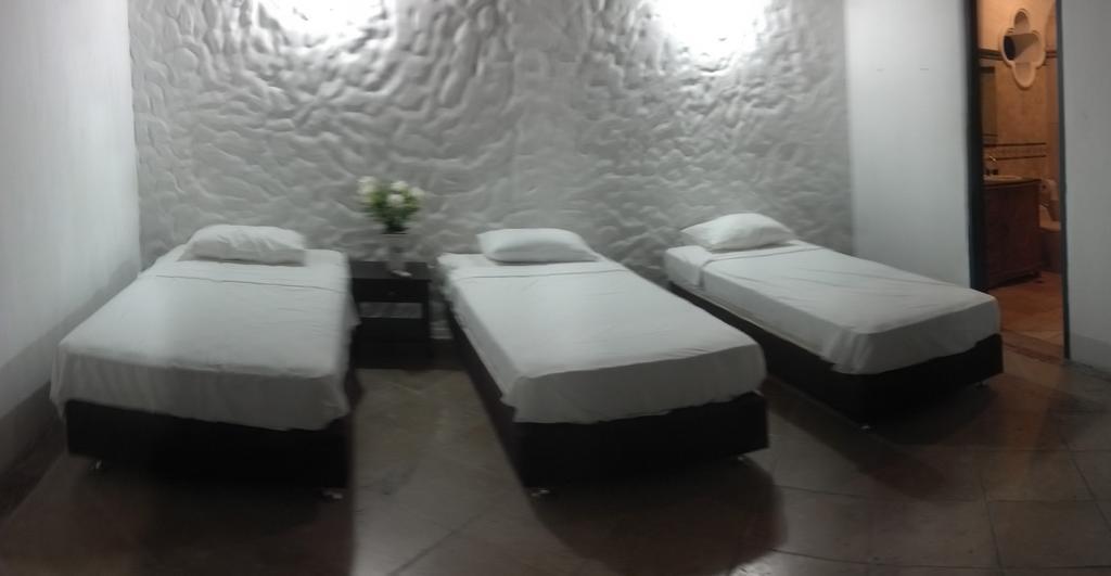 Hostal El Genoves Cartagena