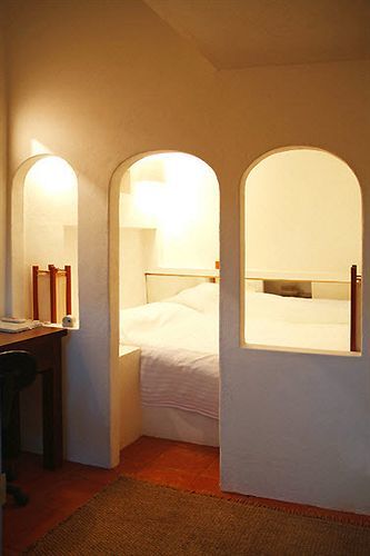 Lez Lezards Hotel