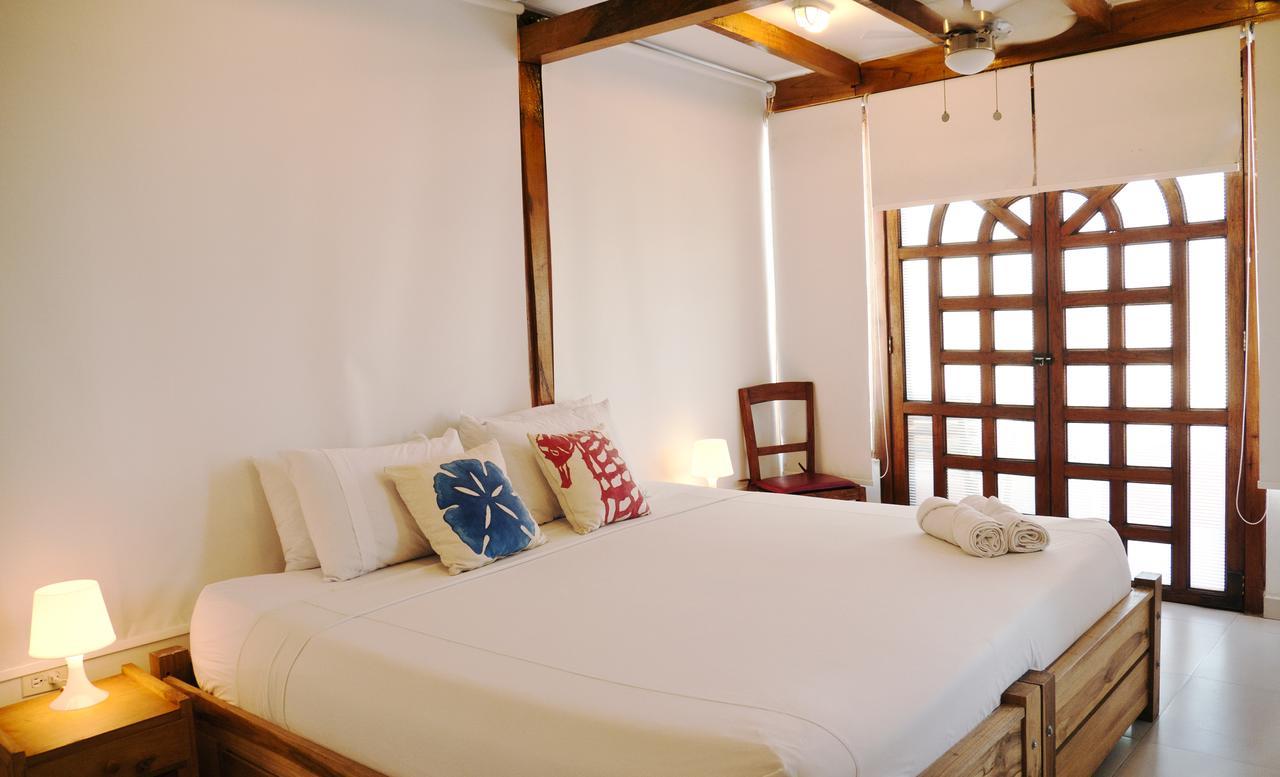 Nautilus Plaza Hotel 4*