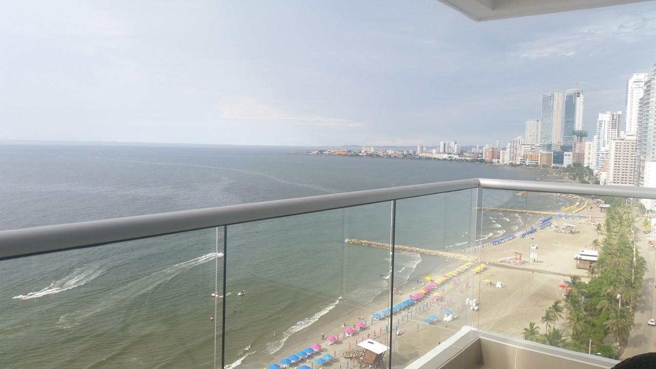 Frenta A La Playa * Cartagena