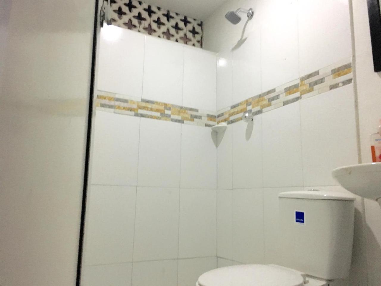 Lenora Guest house *