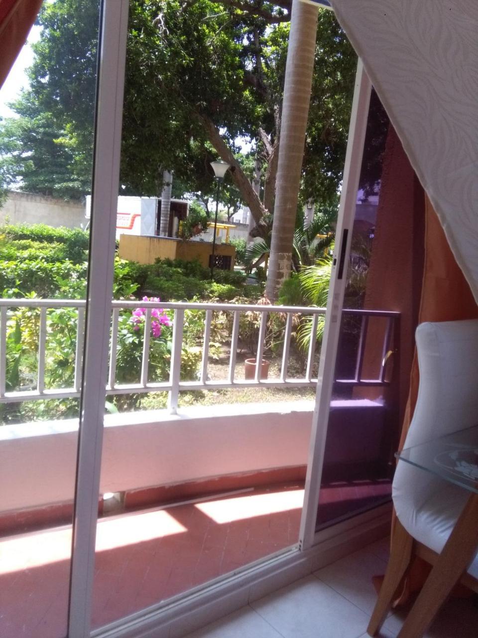 Edificio Rincon De Marbella Apt 103 * Cartagena