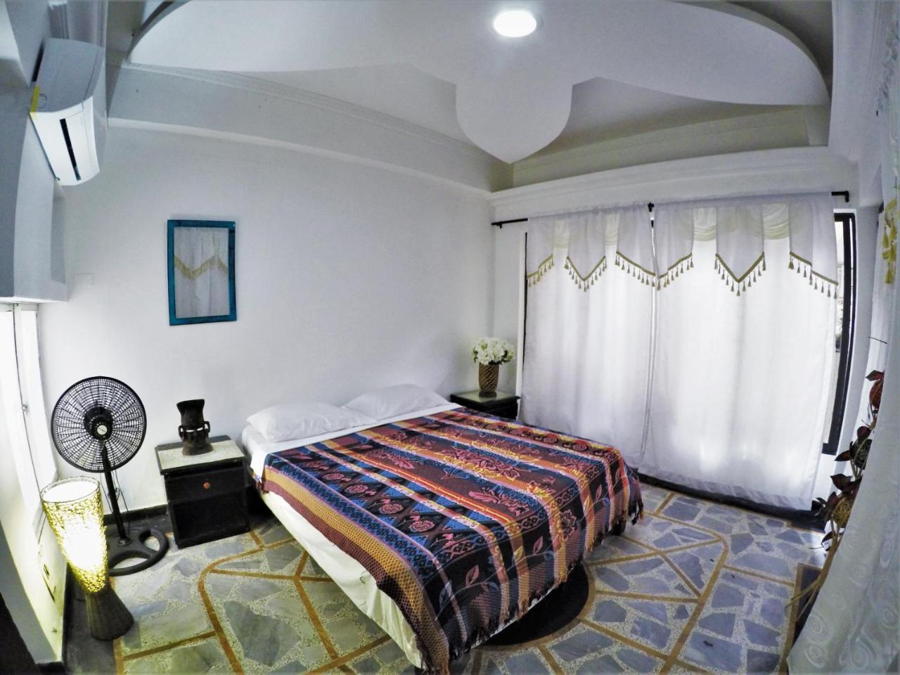 Casa Blanca Just For Travelers Pensión Cartagena