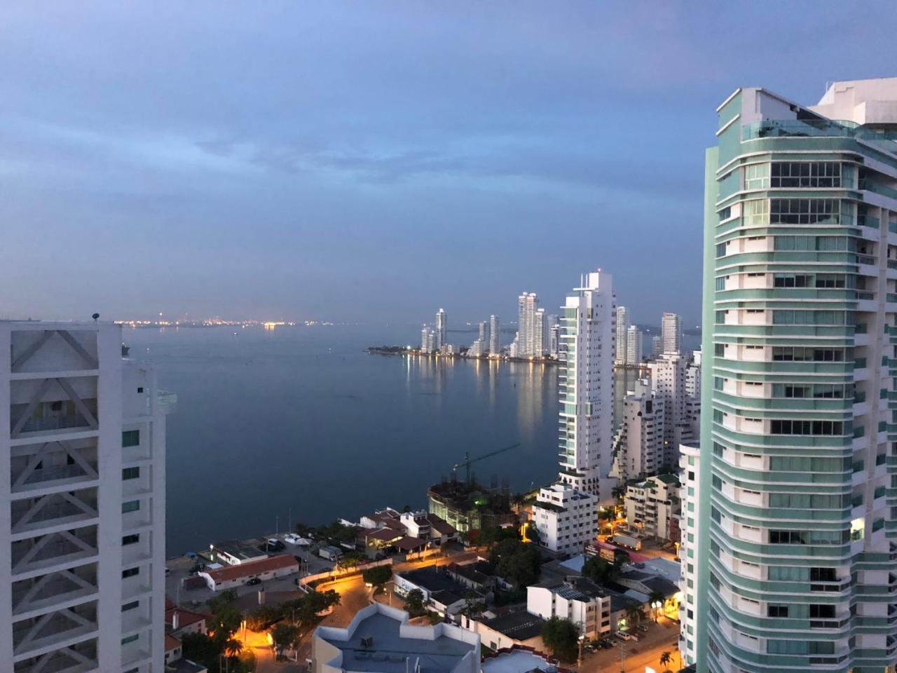 Apartamento Excelente En Murano Elite En Bocagrande, *
