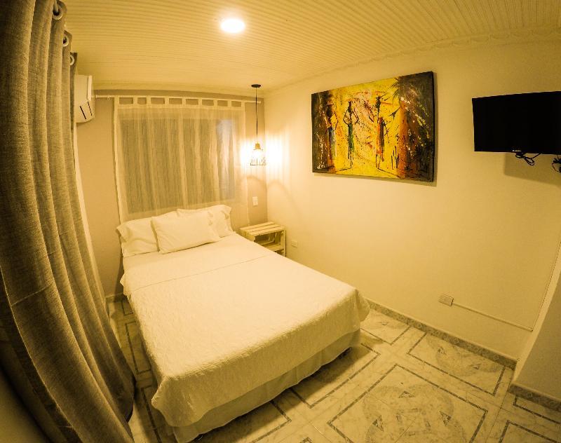 Wonderland By Gb Collection * Cartagena