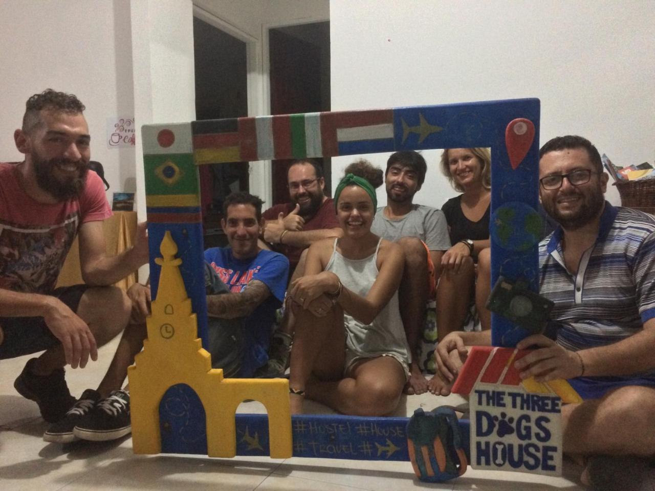 Hostal The Three Dog's House Torices *