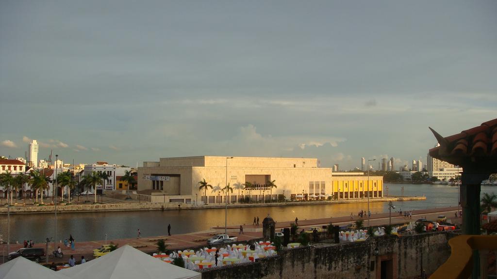 Hotel Torre Del Reloj 3*