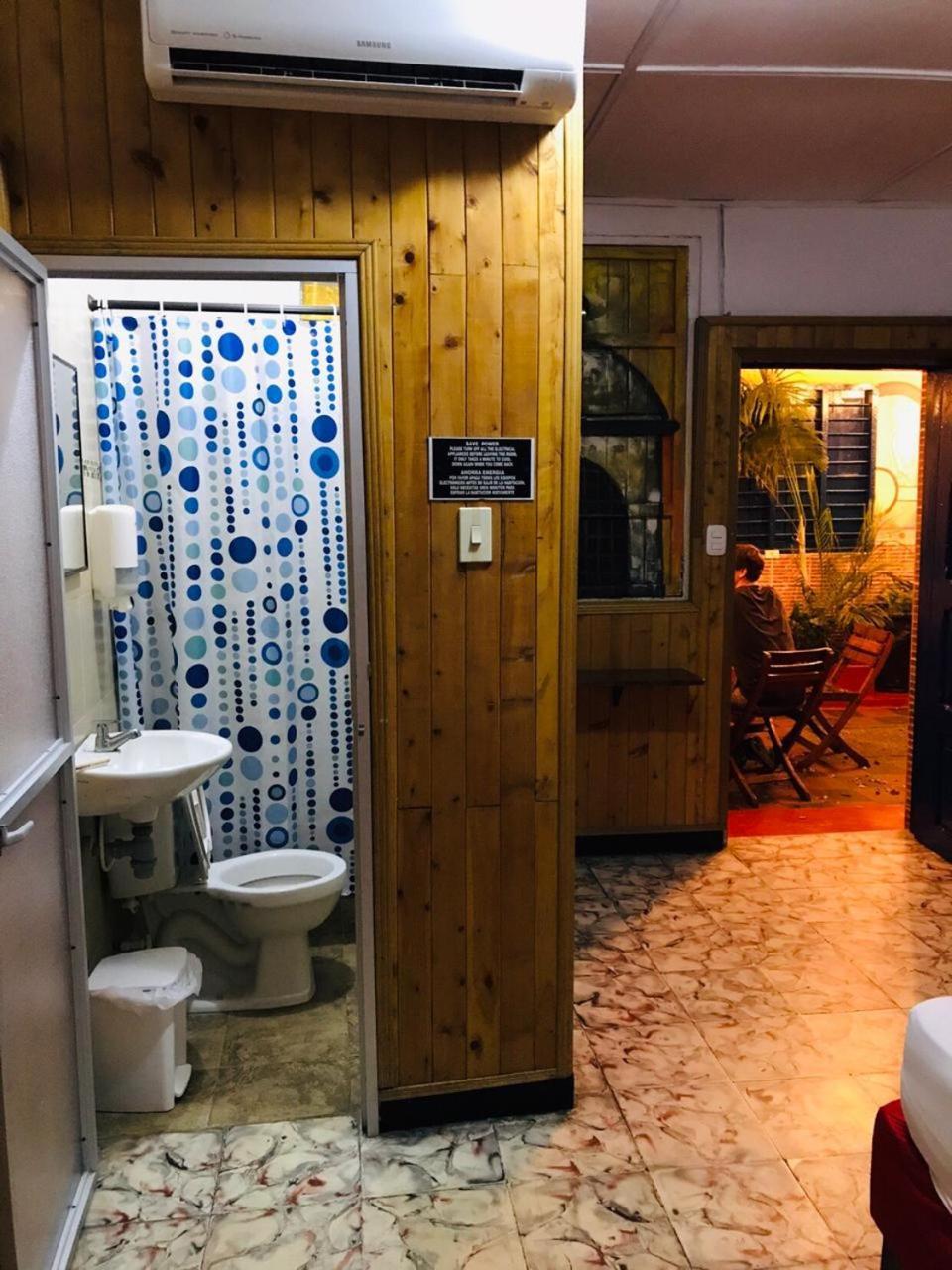 Hostal Mamabella