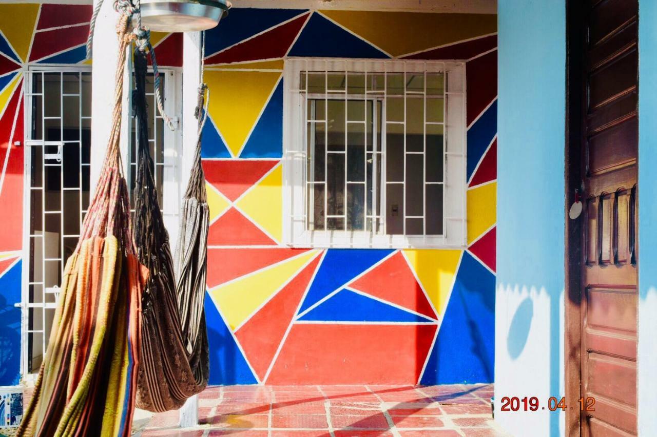 The Three Dog's House Torices * Cartagena