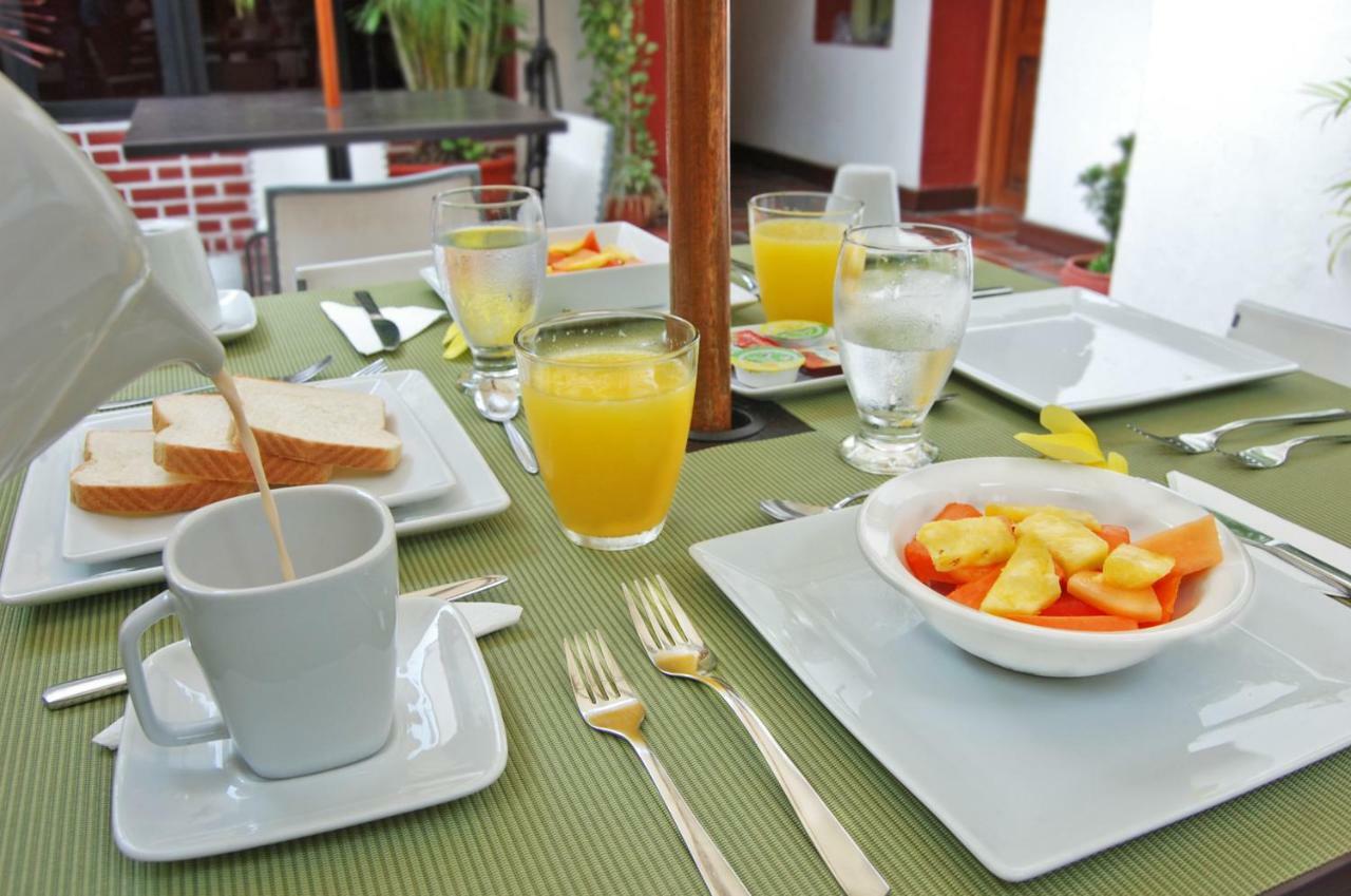 Puertas De Hotel Cartagena